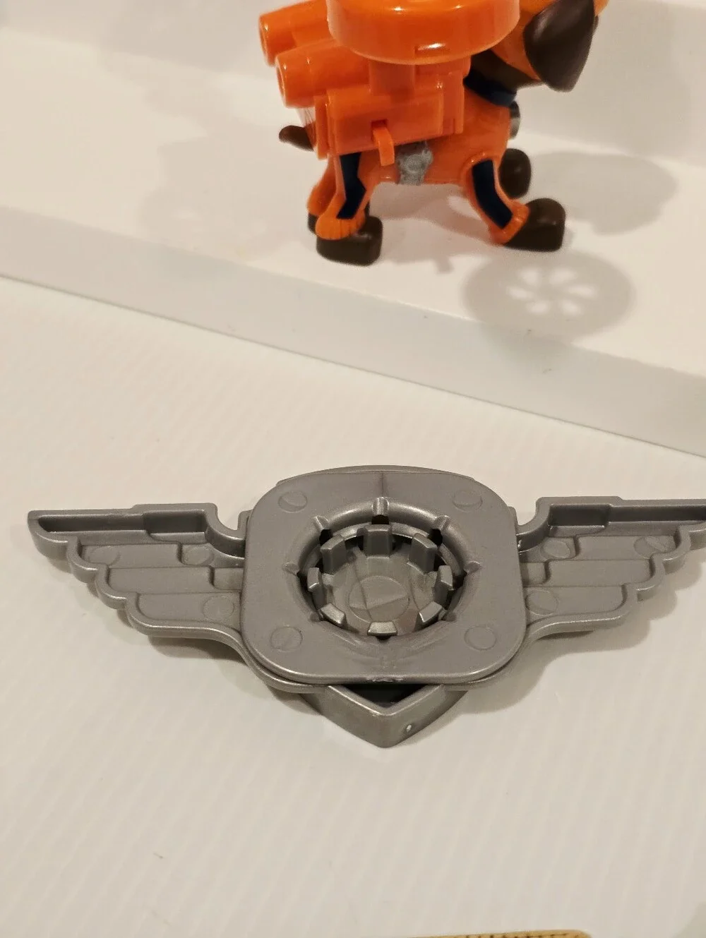 Paw Patrol Air Rescue Zuma Pup Pack Figure and Badge Set